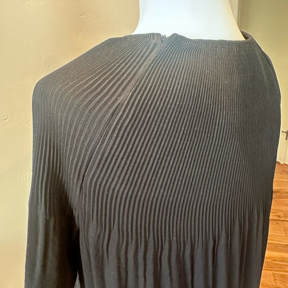 Black COS dress - Picture 5 of 8